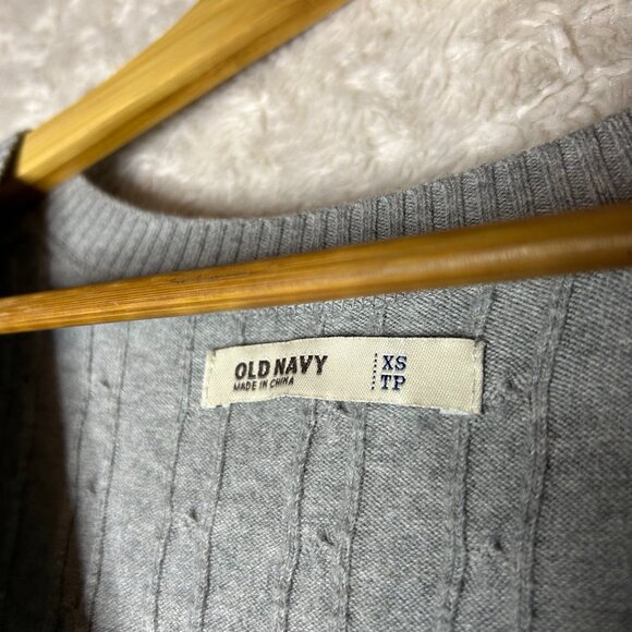 Grey Old Navy Knit Sweater/Shirt V-neck Women’s Size Extra Small (XS)‎ - Picture 2 of 5